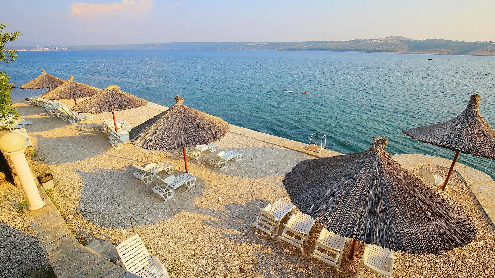 Hotel Lucija Posedarje Kroatië